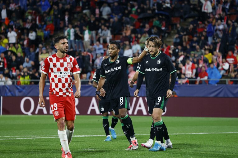 日本代表FW上田綺世は「勝っても無念そうだった」CL初ゴールを逃す“PK失敗”だけでなく…点取り屋のプライドを現地撮影カメラマンは見た(12)