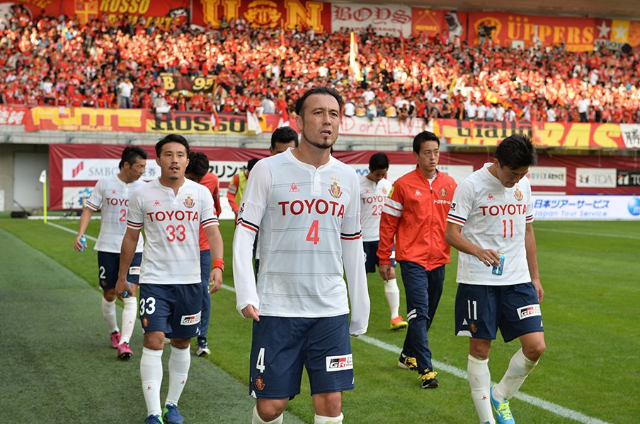 闘莉王「俺が何とかするよ」奇跡の逆転残留へ、男は微笑んだ。<Number Web> photograph by J.LEAGUE PHOTOS