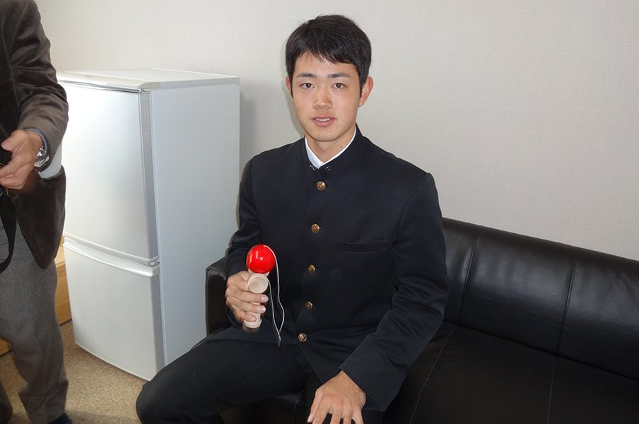 根尾&小園に「負けてはいけない」。オリのドラ1太田椋の自信と父の夢。<Number Web> photograph by Noriko Yonemushi