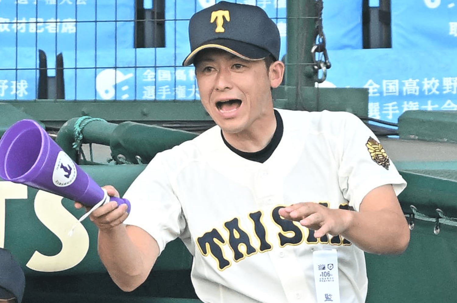 「なめんな！とは怒りますよ」高校野球“まさかの番狂わせ”…大社高・石飛文太監督（42歳）が前日、取材記者に語った「こんな監督でよく勝てるなと…」《2024甲子園BEST》＜Number Web＞ photograph by Sankei Shimbun