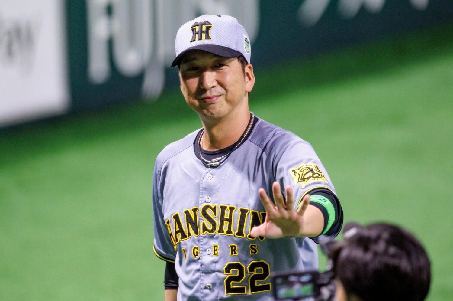 阪神・藤川球児監督が日本シリーズ初戦で“あえて冒した危険”…9回をクローザー岩崎優でなく、石井大智に託したワケ「もう一丁行くぞと言われて…」＜Number Web＞ photograph by Kiichi Matsumoto