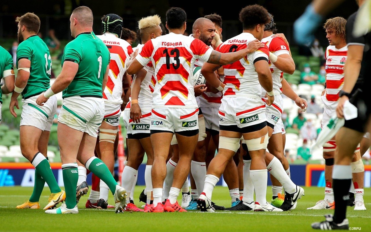 ラインアウトからモールで押し込み、最後はリーチマイケルがトライ。アイルランド代表戦では4つのトライが生まれた ©︎JRFU