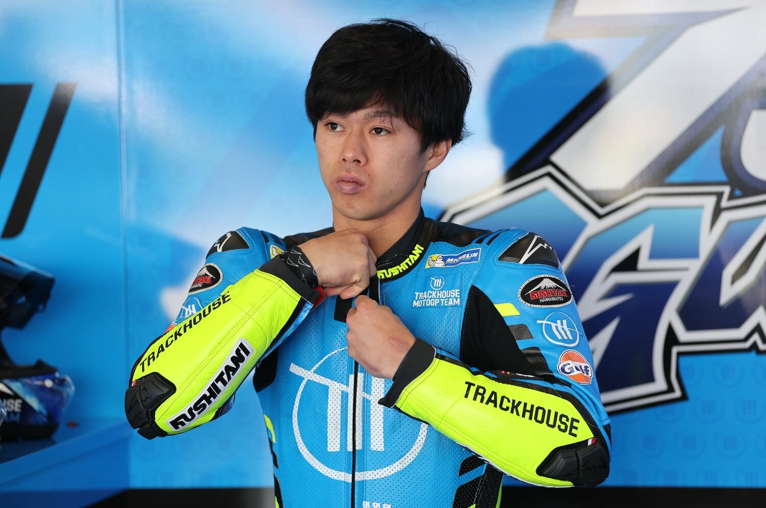 「もう最悪な気分です」イギリスGPで転倒…小椋藍が明かした本音「オレってダメなんじゃないか…でもこんな気分になったのは初めてじゃない」＜Number Web＞ photograph by Satoshi Endo