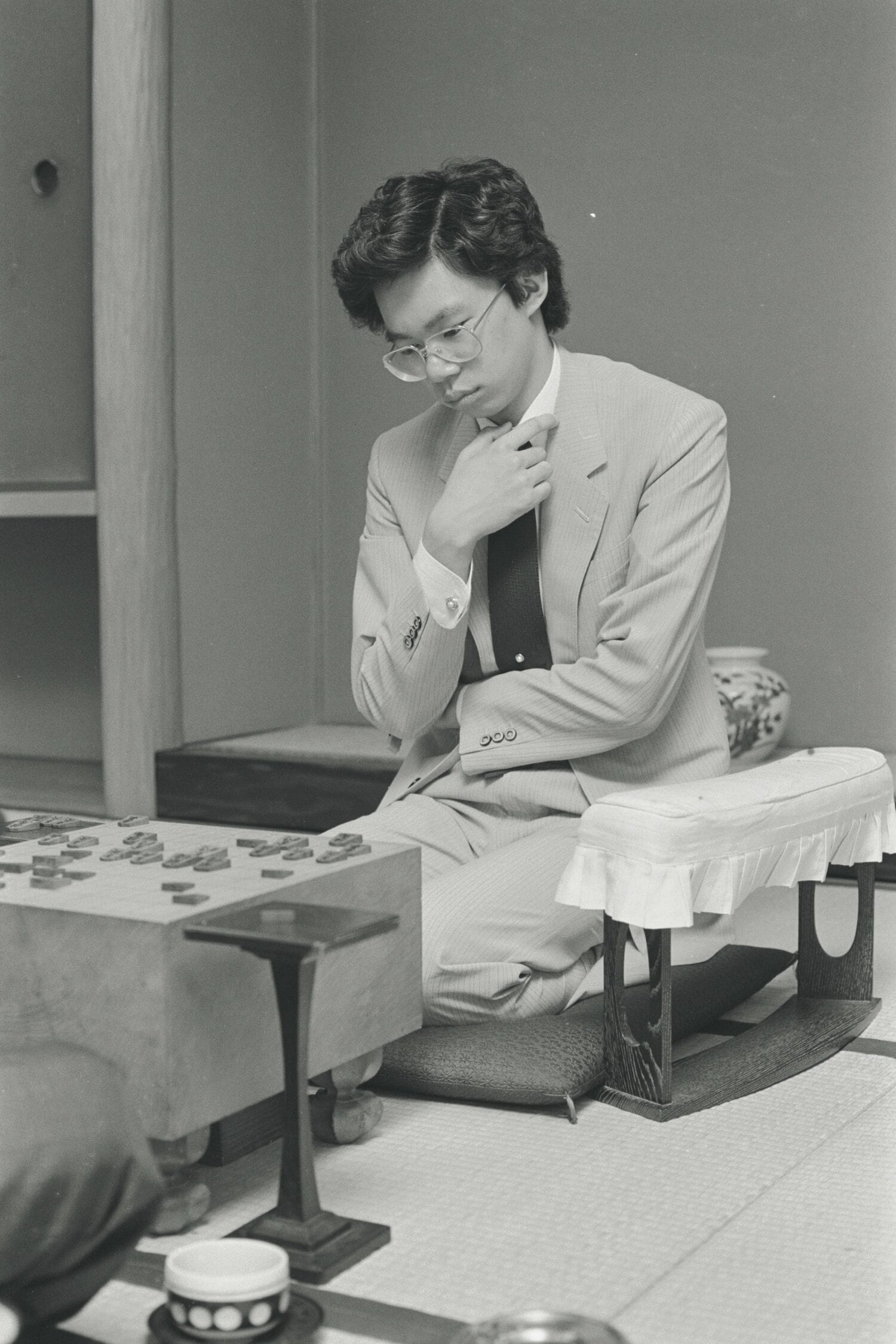 1983年の谷川。順位戦A級棋士となって以降も才覚を発揮し、最年少名人（当時）となった　©BUNGEISHUNJU