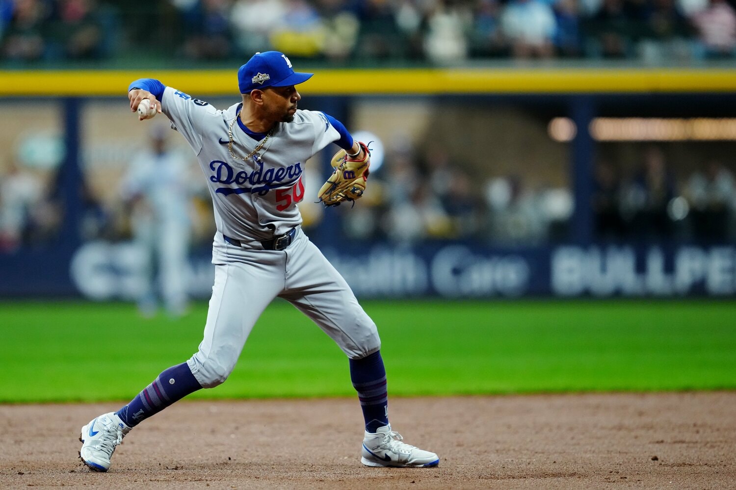 昨シーズンから遊撃手に専念するムーキー・ベッツ　©︎Getty Images