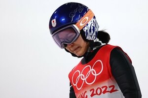 【注目】高梨沙羅を失格にした審判員「彼女たちのことは何年も前から知っている」…日本人元五輪審判員は疑問「なぜ五輪で5名も違反になる？」