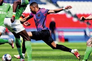 生後18カ月で最初のスプリント、学業でも小学3年で飛び級…ムバッペが語る半生「早熟は苦痛でしかなかった」