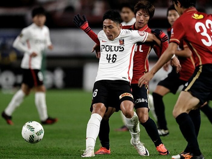 浦和が敷いた珍しい守備隊形の理由。美学よりも、相手が嫌がることを。＜Number Web＞ photograph by Kiichi Matsumoto