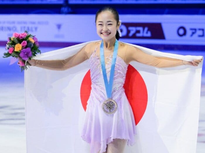 「浅田真央さんを目標に…」島田麻央14歳が4回転ジャンプを武器にジュニアの女王に！ それでもトリプルアクセルにこだわる理由＜Number Web＞ photograph by Asami Enomoto