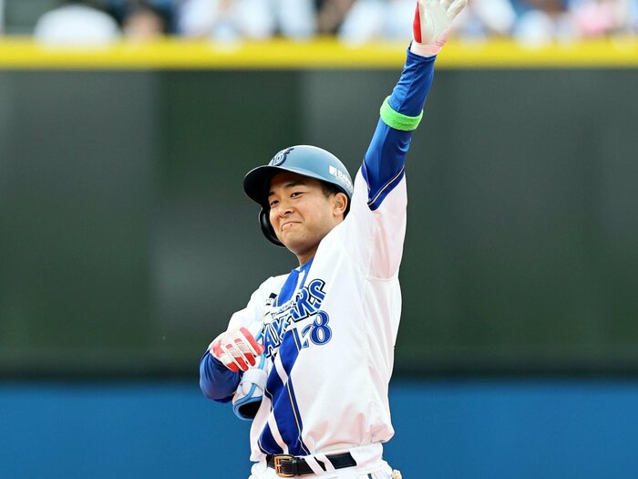 「夢のなかにいるみたいだ」苦節8年目、打者転向したDeNA勝又温史がついにチャンスをつかんだ理由「彼には不器用でも“努力する才能”がある」＜Number Web＞ photograph by Sankei Shimbun
