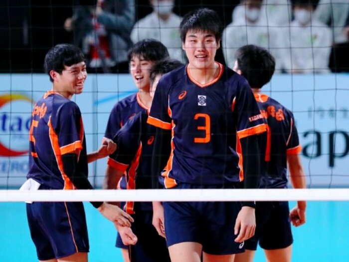 「おっきいだけって言われたくない」身長210cm牧大晃(高松工芸・3年)を変えた、高橋藍ら先輩たちの優しい言葉《春高バレー》<Number Web> photograph by Naoki Nishimura/AFLO SPORT