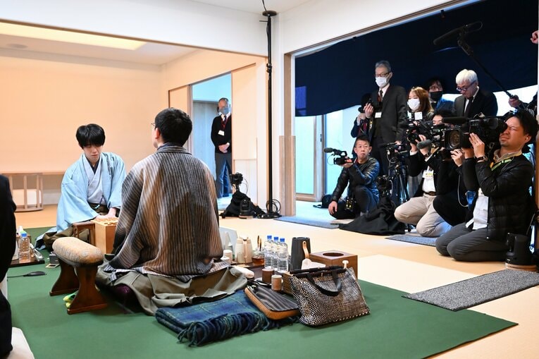 王将戦第3局、対局開始時の様子　©Keiji Ishikawa