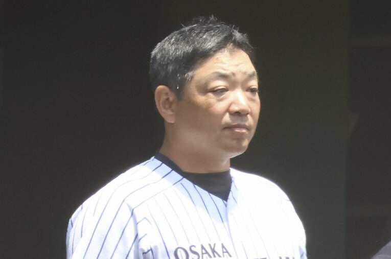 秋季大会で大阪3位に入った大阪学院大高校の辻盛英一監督。近畿大会は準々決勝で敗れ、センバツ大会には選出されず ／ photograph by KYODO