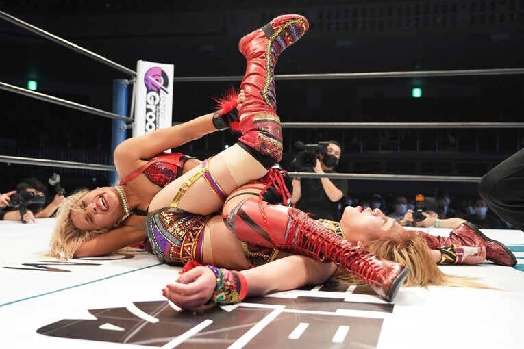 朱里から3カウントを奪ったジュリア