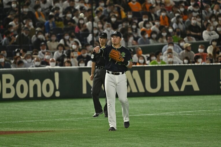 首位ヤクルトの4番として大活躍を見せる村上　©HIdeki Sugiyama