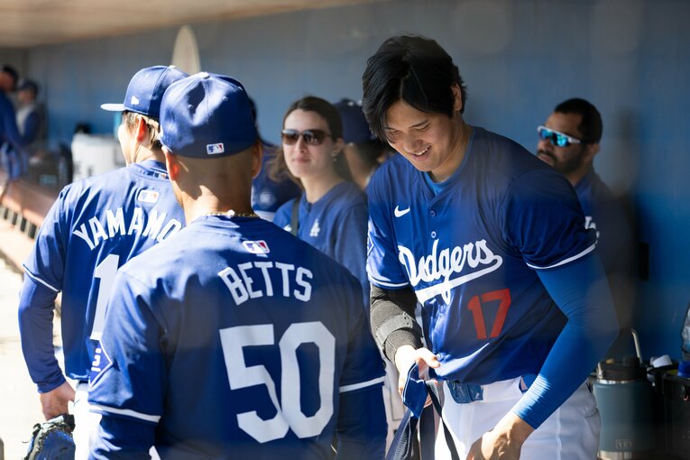 【ドジャースの新しい仲間たち】ベッツとも楽しそう　©Nanae Suzuki