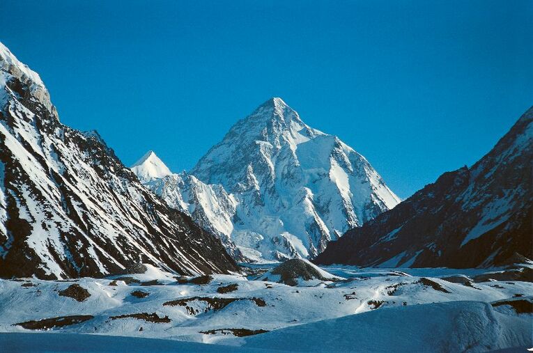 K2（8611m）。登山の困難度ではエベレストをはるかにしのぐ ／ photograph by Getty Images