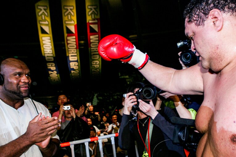 宿敵ボブ・サップも曙の奮闘を称えた　©Susumu Nagao