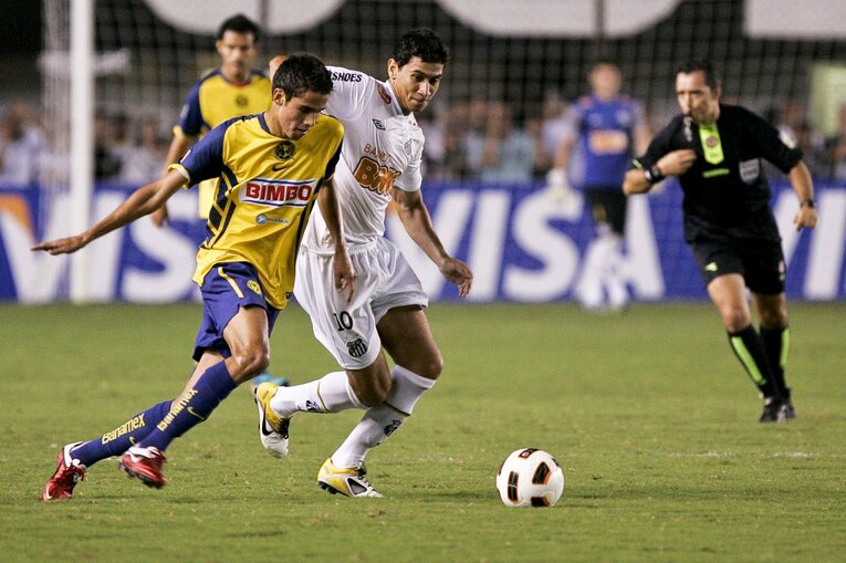 サントス時代のガンソ　©Getty Images