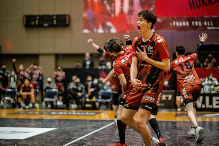 選手、ファンの一体感が生まれるV2ヴォレアス北海道のホームゲーム　©VOREAS,INC.