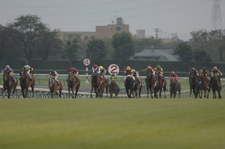 2007年スプリンターズSのアストンマーチャンに騎乗し、GI初勝利に導いた中舘　©Keiji Ishikawa