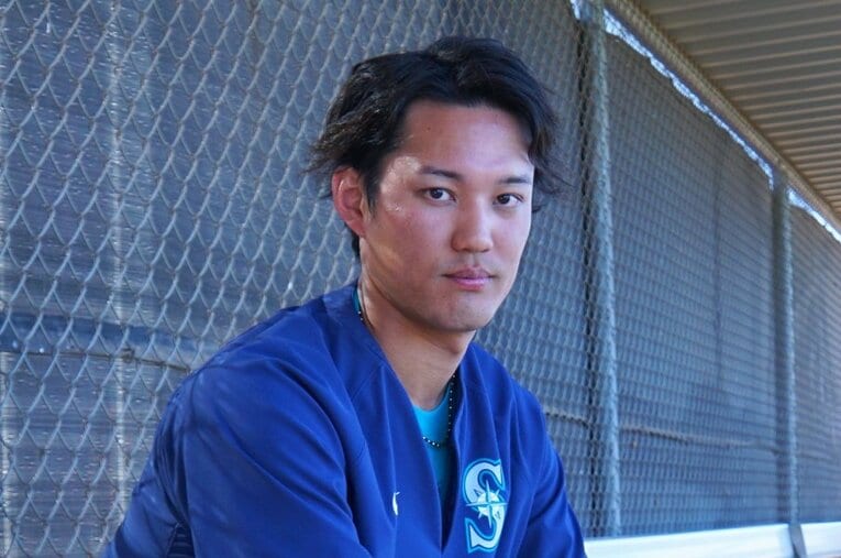 2月末、キャンプ地のアリゾナで取材に応じた藤浪晋太郎（マリナーズ）　©NumberWeb