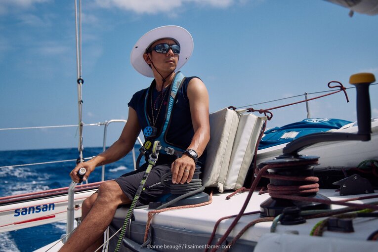 「僕も家族も最悪死ぬことを覚悟している」ヨットで世界一周を目指す脱サラセーラーに、妻が出した“たった1つの約束ごと”(2)