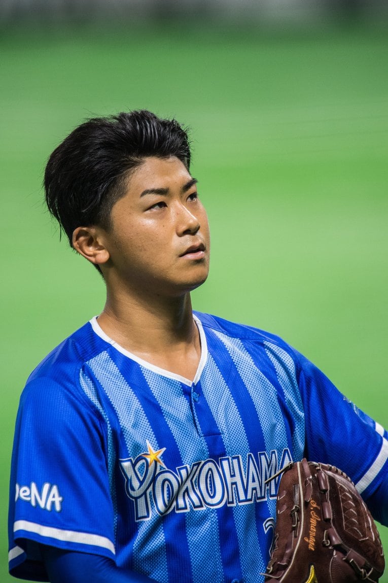 木下さんとは駒大で同学年だったDeNAの今永昇太　©Nanae Suzuki