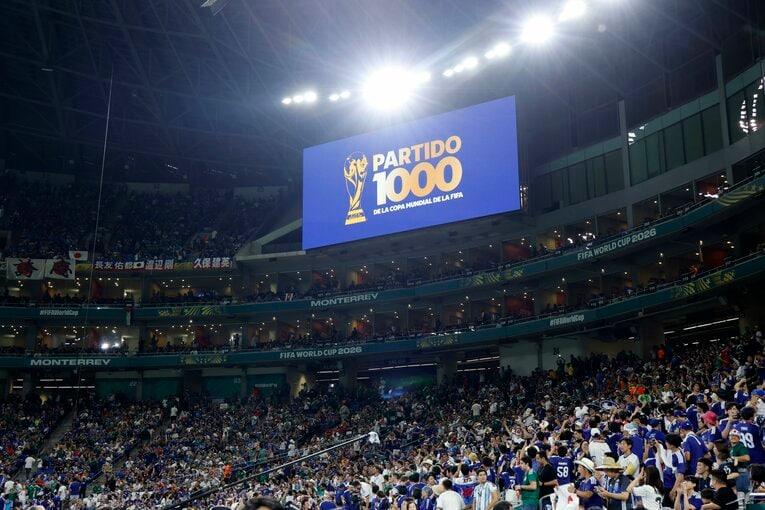 W杯通算1000試合目の節目ということもあり、メディアも多かったという　©Atsushi Tokumaru