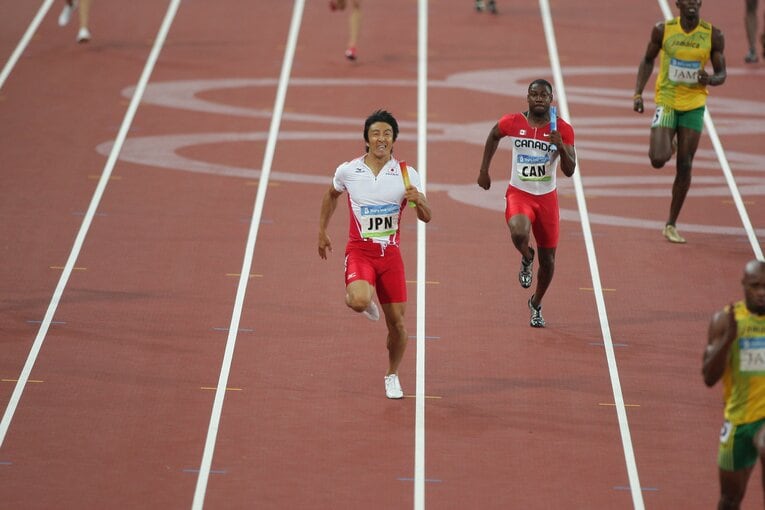 北京五輪のリレー決勝　©JMPA