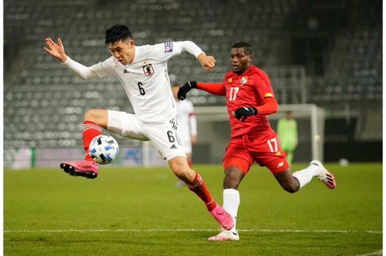 遠藤はプレー、ビジョンともに際立ったものを見せた©Getty Images