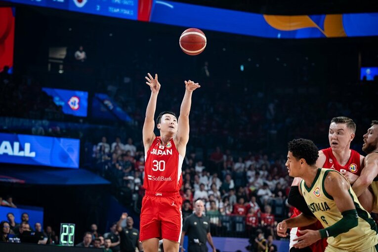 昨年のW杯でも活躍した富永だが、ドイツ戦は1分未満の出場に留まる　©FIBA