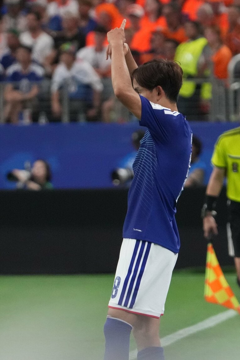 自らジェスチャーで交代を求めた　©Masashi Hara