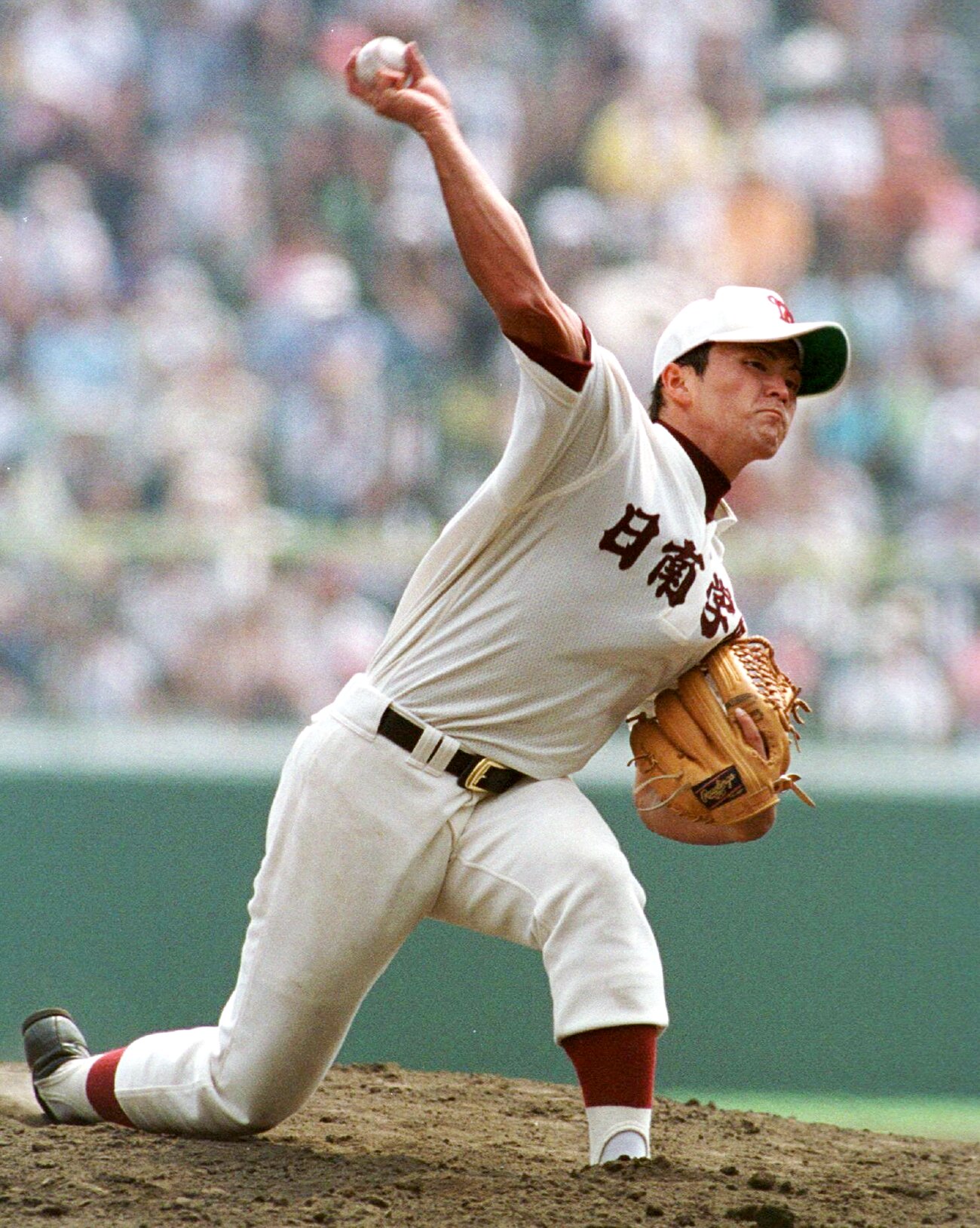 玉野光南戦、リリーフでマウンドに上がった寺原が投じた一球は、MLBスカウトのスピードガンで「98マイル」を計測した　©JIJI PRESS