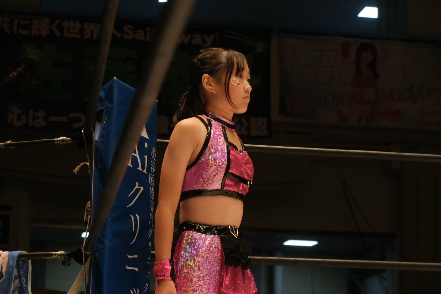 10月13日にデビュー戦を迎えたNENE