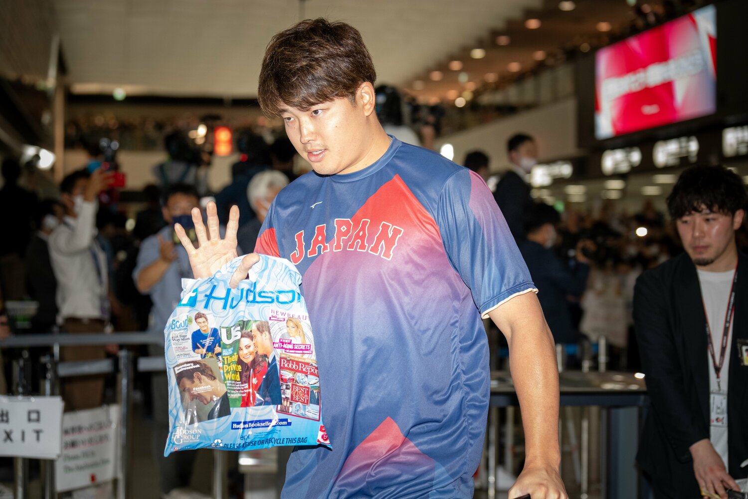 ひときわ大きな歓声を集めているように感じた村上の登場　©Shiro Miyake