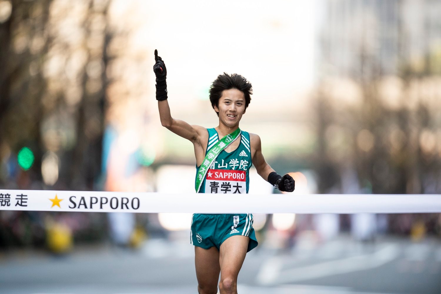 前大会総合優勝の青学大。厳しい逆境の中で、前回王者の意地を見せられるか ©Yuki Suenaga