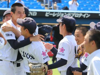 二松学舎大附、帝京、関東一…高校野球東東京大会で強豪校に相次ぐ波乱！「優勝候補撃破」の4番打者には、まさかの“水陸二刀流”選手？＜Number Web＞ photograph by Yu Takagi