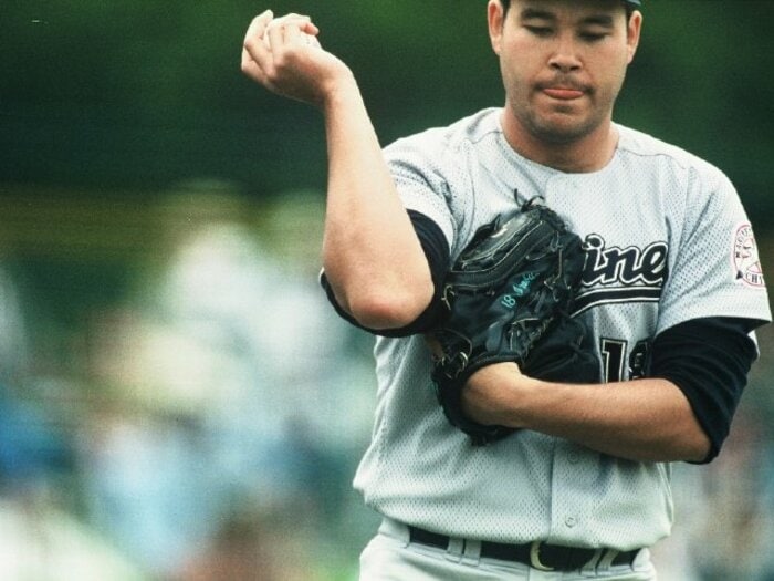 トラブルメーカーがロッテに決別宣言…「なんで、あいつの一面ばかりが切り取られてしまうのか」仲間たちが知る伊良部秀輝の素顔とは？＜Number Web＞ photograph by Koji Asakura