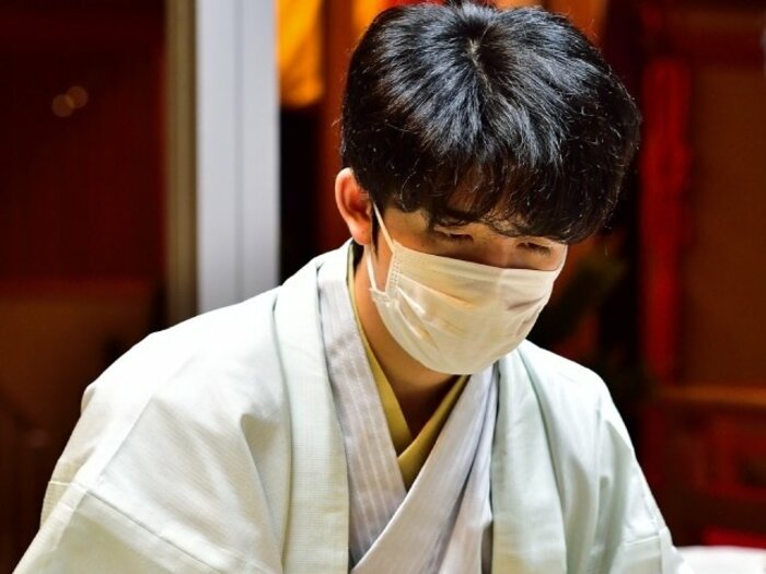 藤井聡太二冠、王位獲得から中1日でも強い！超早指しトーナメントでも“軍曹”率いる「チーム永瀬」優勝に貢献&自身“3連覇”。＜Number Web＞ photograph by 日本将棋連盟