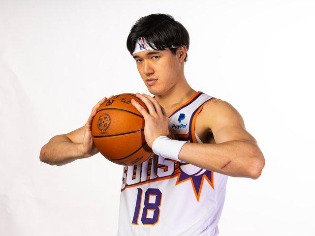 NBAサンズパーカー、アカツキジャパン渡邊雄太