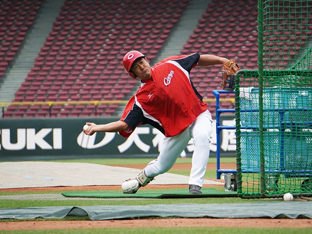 40回以上の逆転はなぜ生まれたか？石井琢朗がカープに施した打撃改革。 - プロ野球 - Number Web - ナンバー