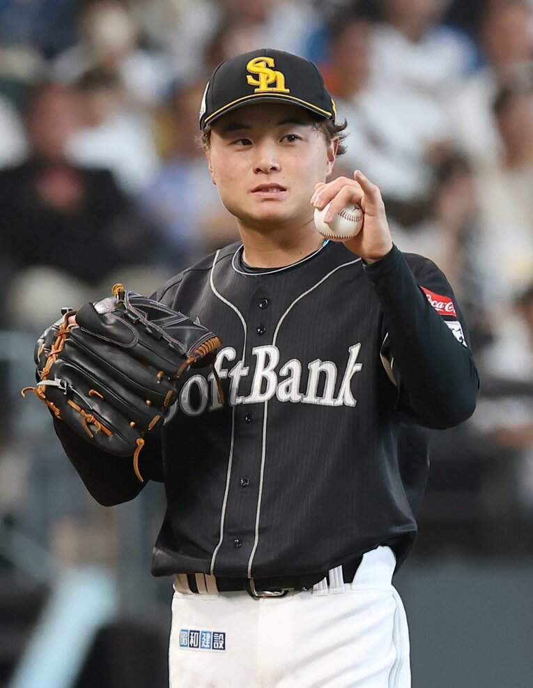 昨年9月29日、プロ一軍初登板で初勝利を飾った前田　©Sankei Shimbun