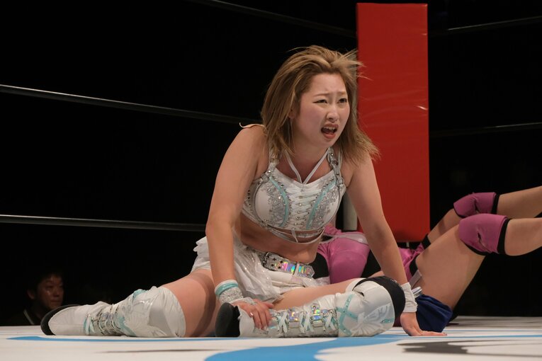 「自分以外はみんな敵だと…」うつ病を患った女子プロレスラーのその後…引退→復帰も経験した真白優希の思い「同じ病気の人たちにも試合を見てほしい」(25)