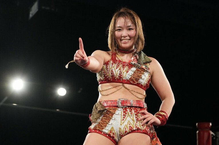 5月16日、新宿FACE。WWEから帰還したSareee（サリー）が、日本復帰戦で橋本千紘と名勝負を繰り広げた ／ photograph by Essei Hara