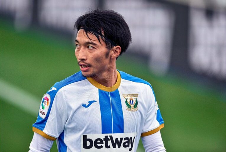 クラシコ“疑惑PK”にバルサ憤慨！ 衝撃の13－0、中島翔哉＆柴崎岳の活躍…写真で欧州蹴球トピックス(9)