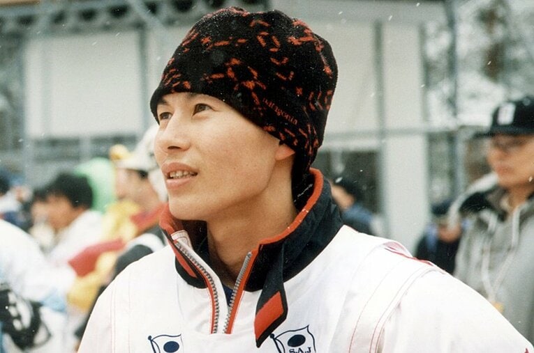 長野五輪直前で胃がんが見つかった森徹さん。転移が進む中で、里谷多英の金メダルを現地で見守った ／ photograph by Sankei Shimbun