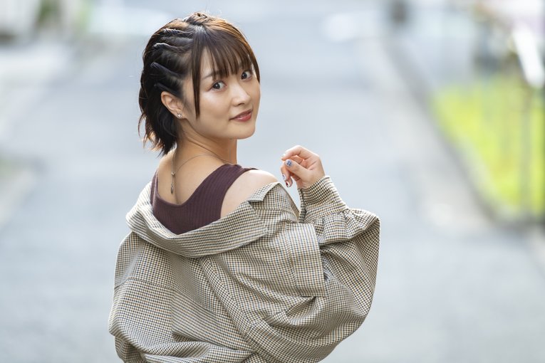 “リングの妖精”なつぽいの私服姿