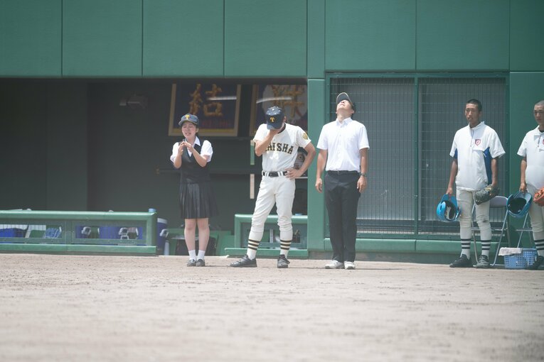 涙、涙…今夏、島根大会を制した際の大社・石飛監督（全5枚／1枚目）　©Kota Inoue