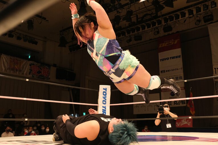 センダイガールズの11.23後楽園大会メインにて行われた「チーム200キロ」橋本千紘&優宇vsアンドラス宮城&響